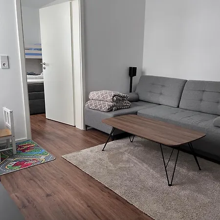 Modernes Apartment, 2 Zimmer, Kueche, Playmobil Funpark Apartman Zirndorf