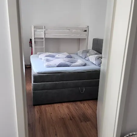 Modernes Apartment, 2 Zimmer, Kueche, Playmobil Funpark Apartman Zirndorf
