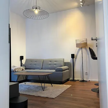 Modernes Apartment, 2 Zimmer, Kueche, Playmobil Funpark * Zirndorf